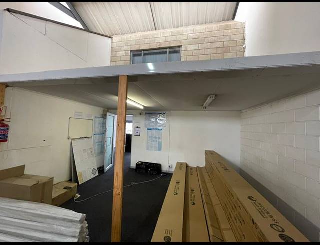 INDUSTRIAL PROPERTY TO RENT IN HENNOPSPARK